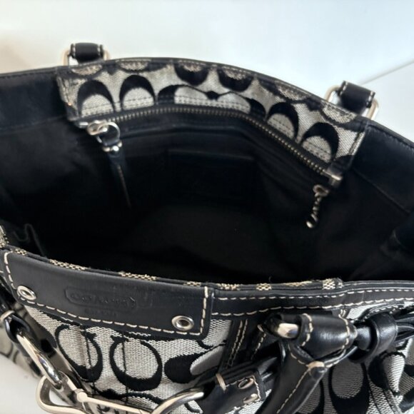 Coach Handbag - Picture 2 of 4
